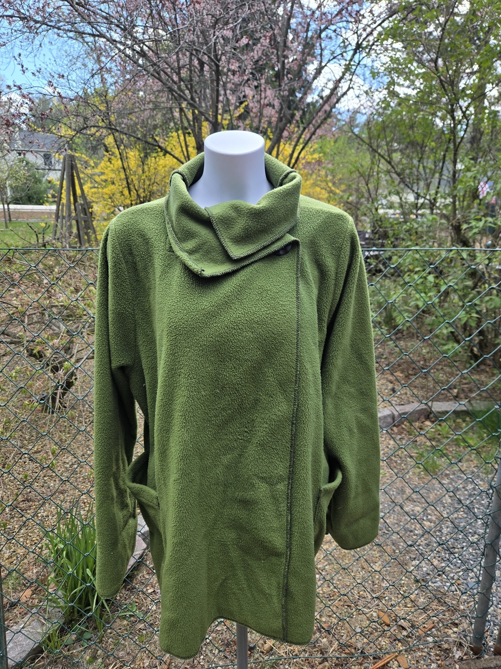 Olive Green Women's Fleece 2 Button Overcoat Size M